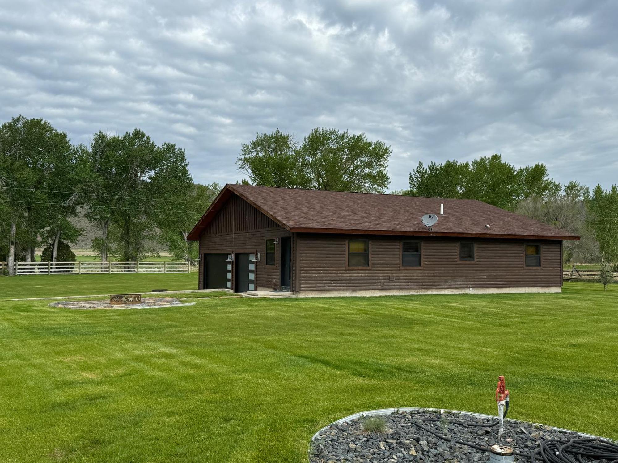 Sportsman Lodge Melrose Mt ビュート エクステリア 写真