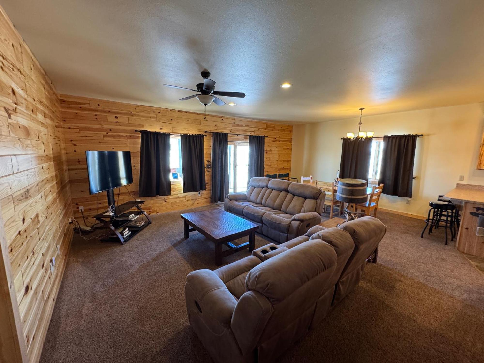 Sportsman Lodge Melrose Mt ビュート エクステリア 写真